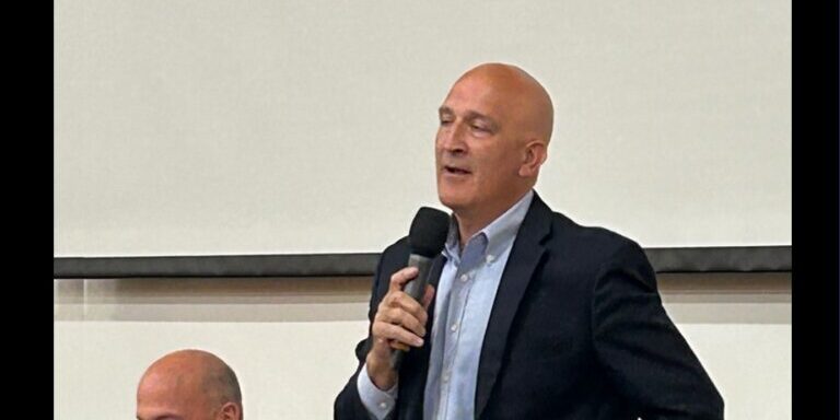 260213-brucestarraug